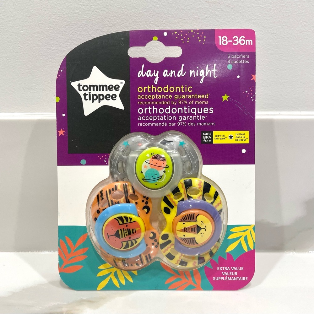 🔵3/$25 NEW Tommee Tippee Day & Night Glow-In-The-Dark Pacifier (18-36M)